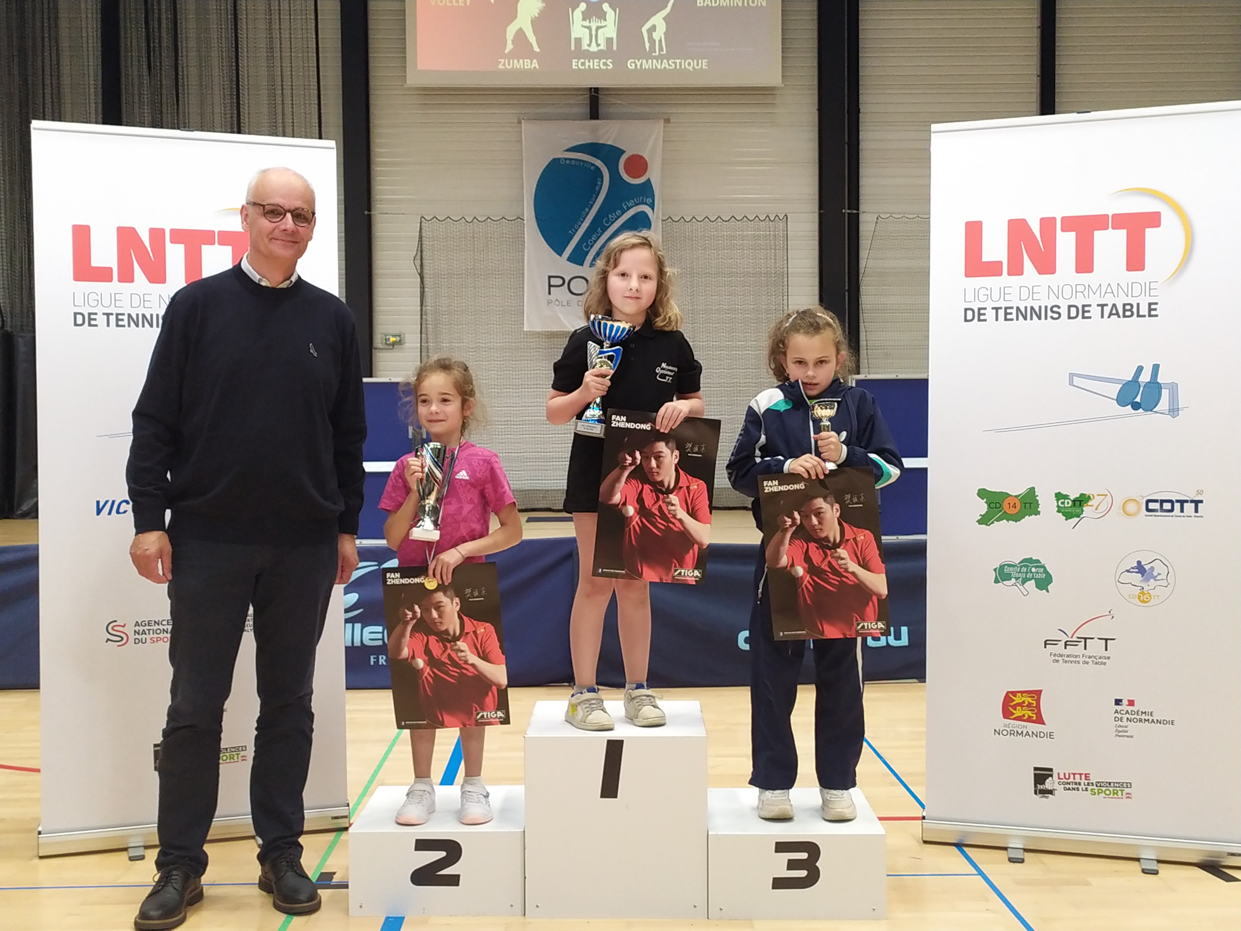 Podium 9 F Soline
